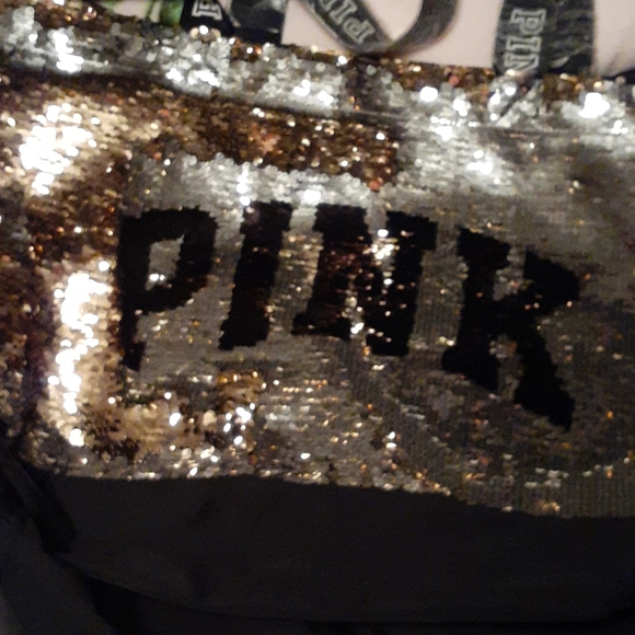 Over night bag - Picture 2 of 4